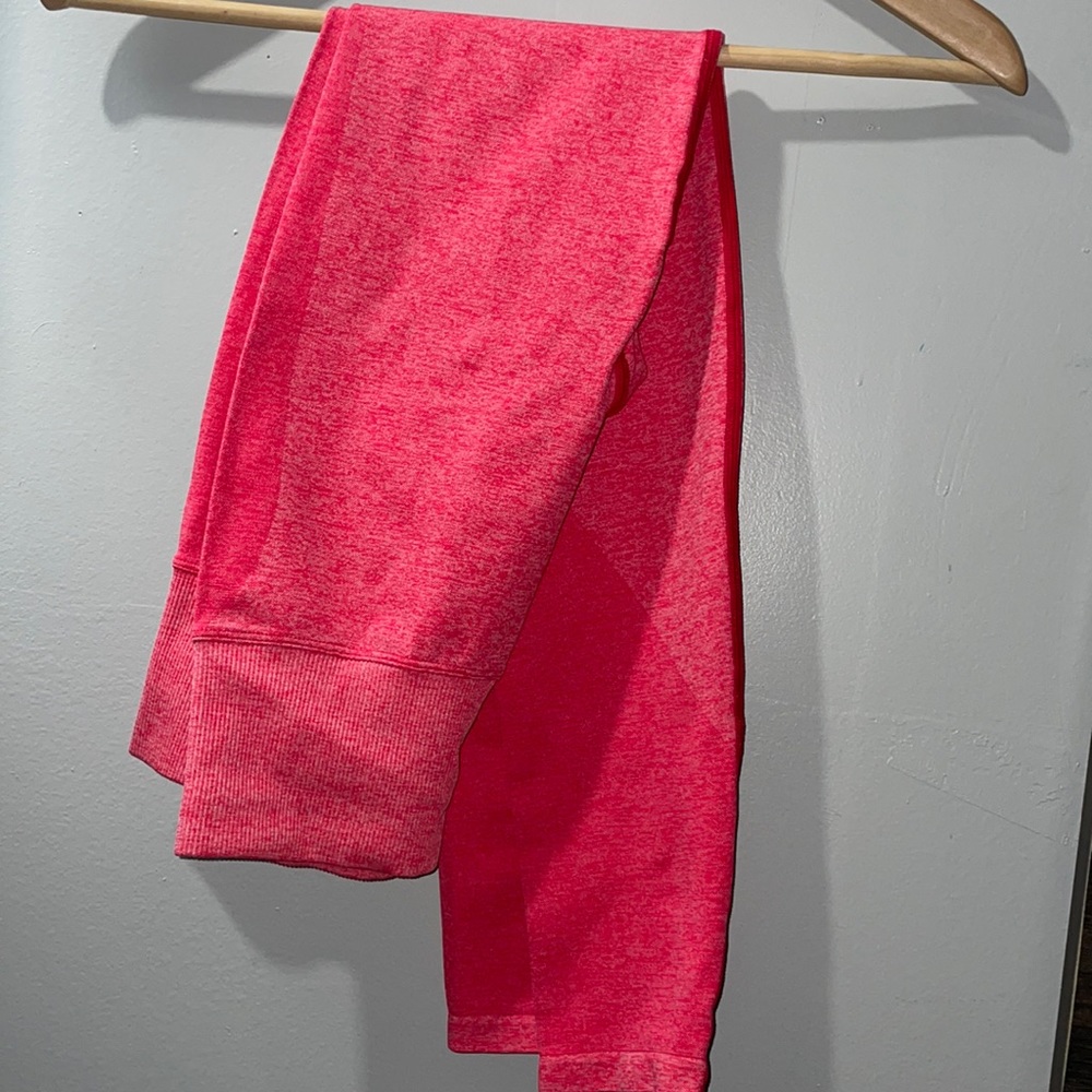 PINK matching set . SPORT leggings & sports bra !